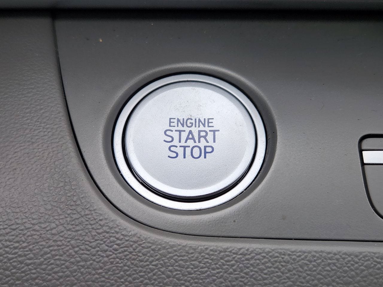 Used 2025 Hyundai Elantra SEL FWD image 15