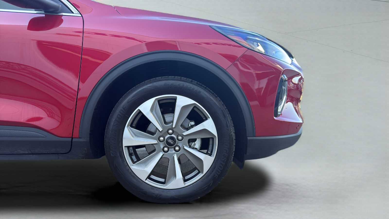 Used 2023 Ford Escape Platinum image 30