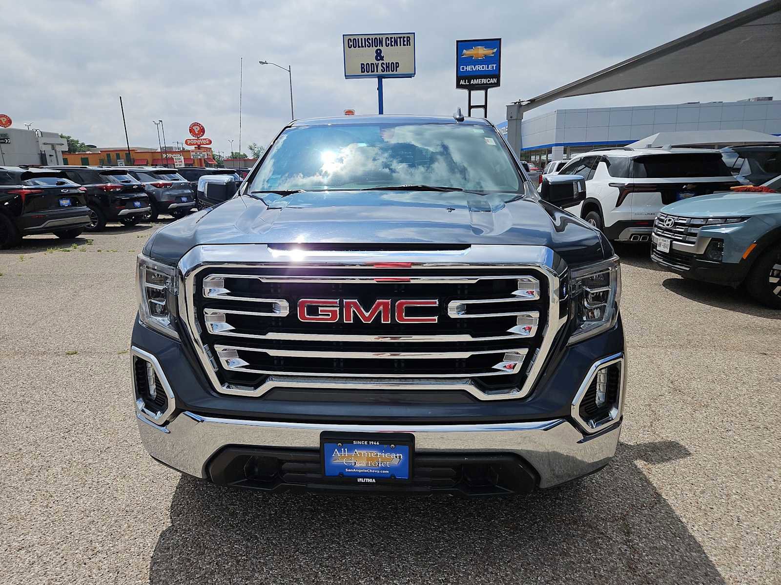 Used 2019 GMC Sierra 1500 SLT image 3