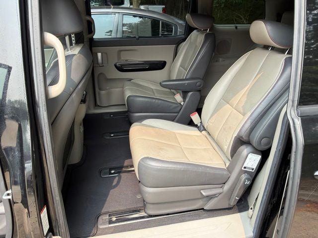 Used 2017 Kia Sedona SX FWD image 17