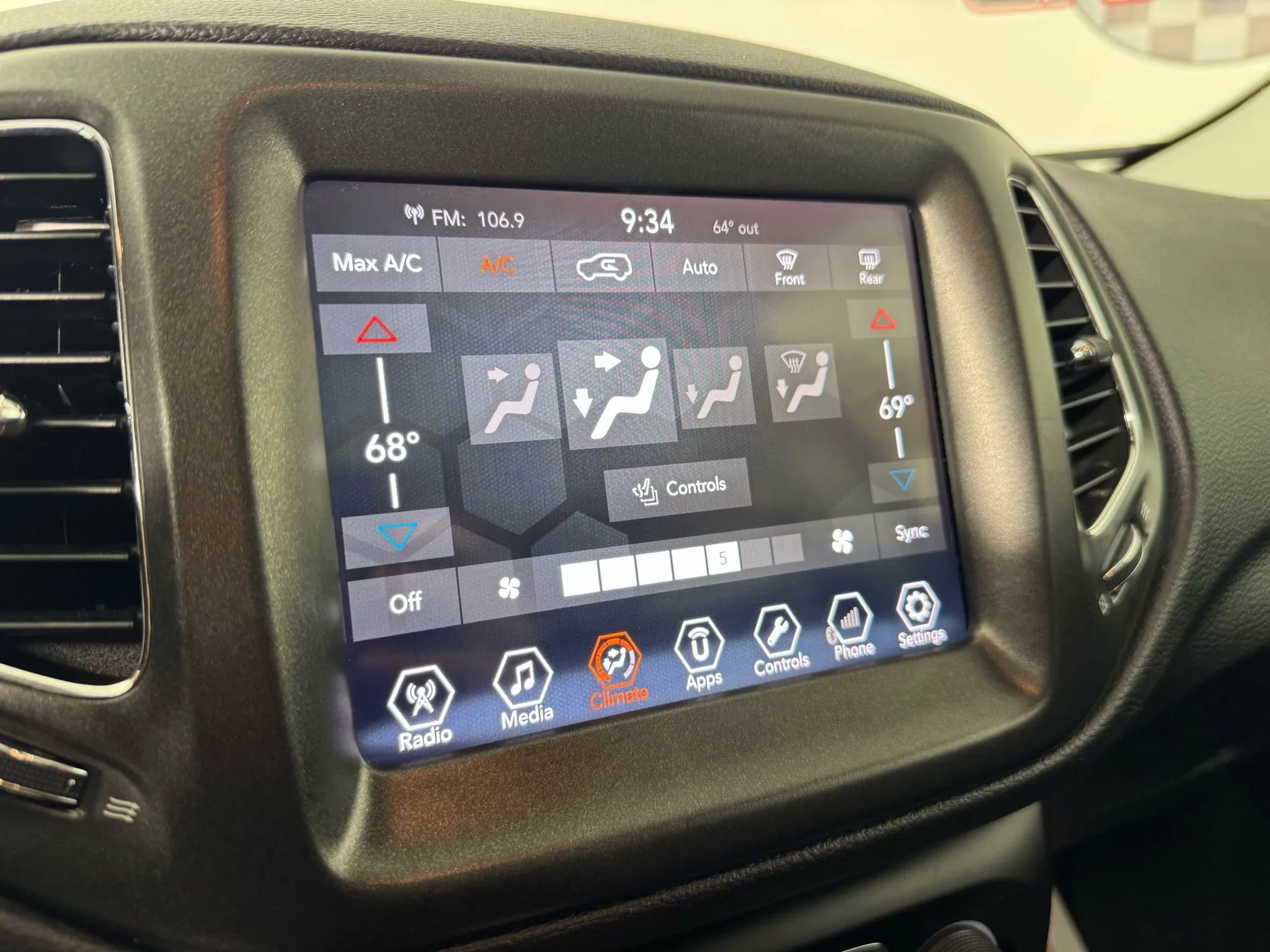 Used 2018 Jeep Compass Trailhawk w/ Leather Interior Group image 20