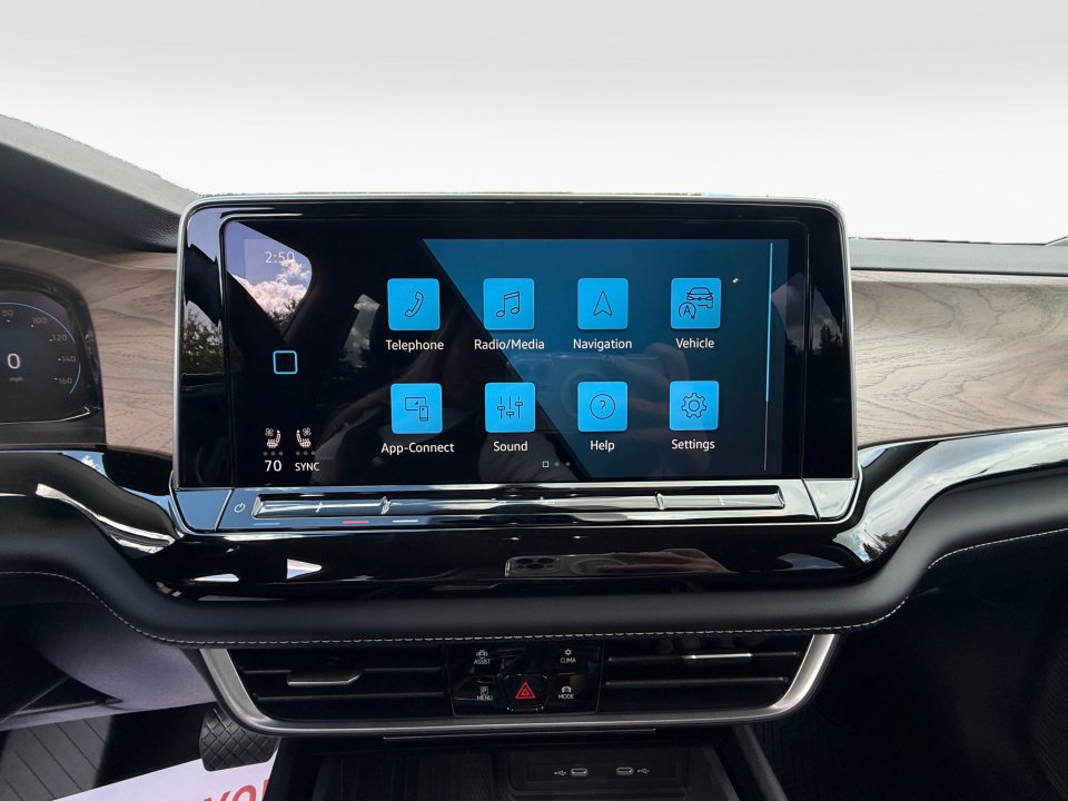 New 2026 Volkswagen Atlas SE image 17