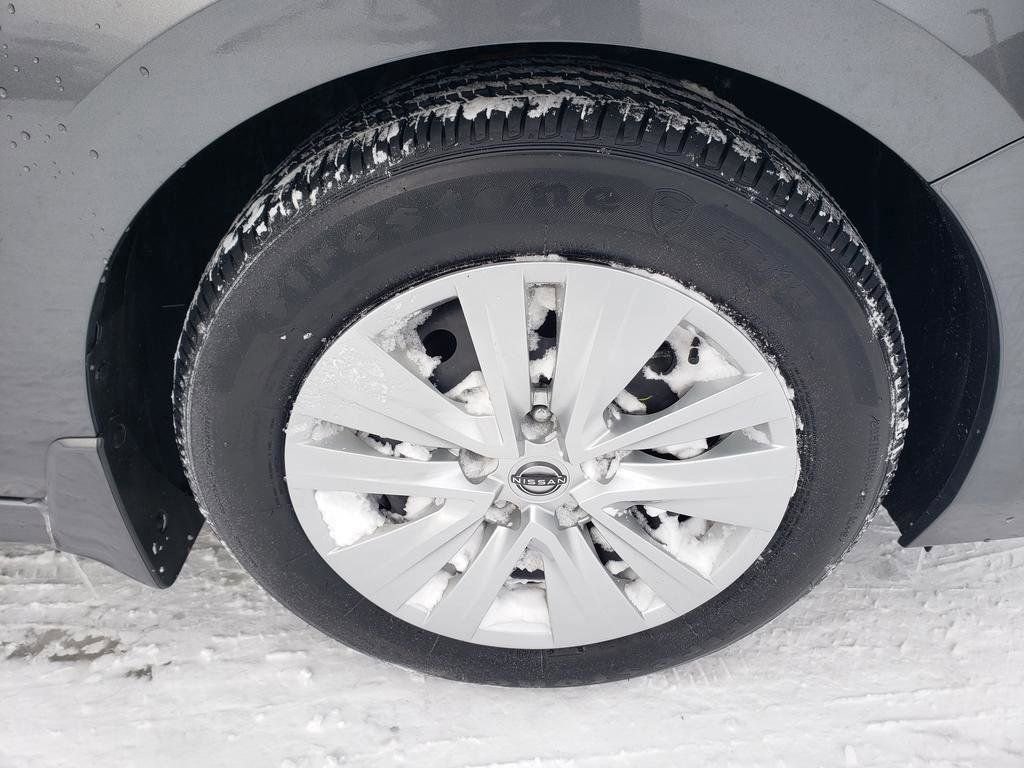 Certified 2025 Nissan Sentra S image 7