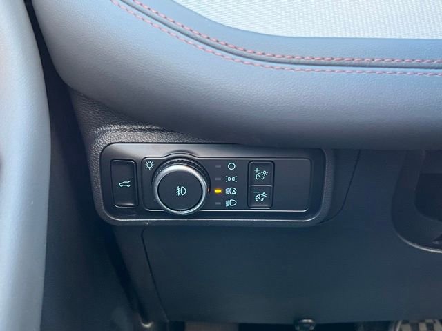 Used 2026 Ford Explorer Active w/ Active Comfort Package image 33