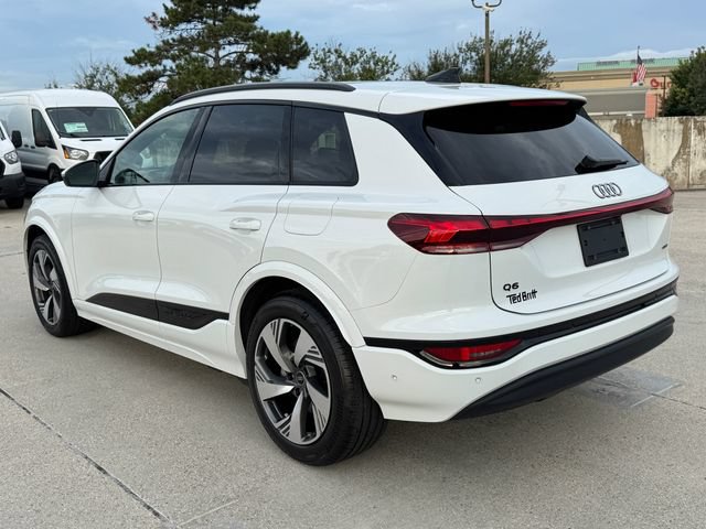 Used 2025 Audi Q6 e-tron Prestige AWD/4WD image 7