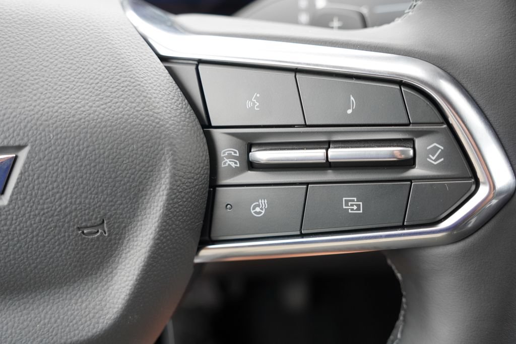 New 2027 Chevrolet Equinox LT w/ Safety and Technology Package FWD image 16