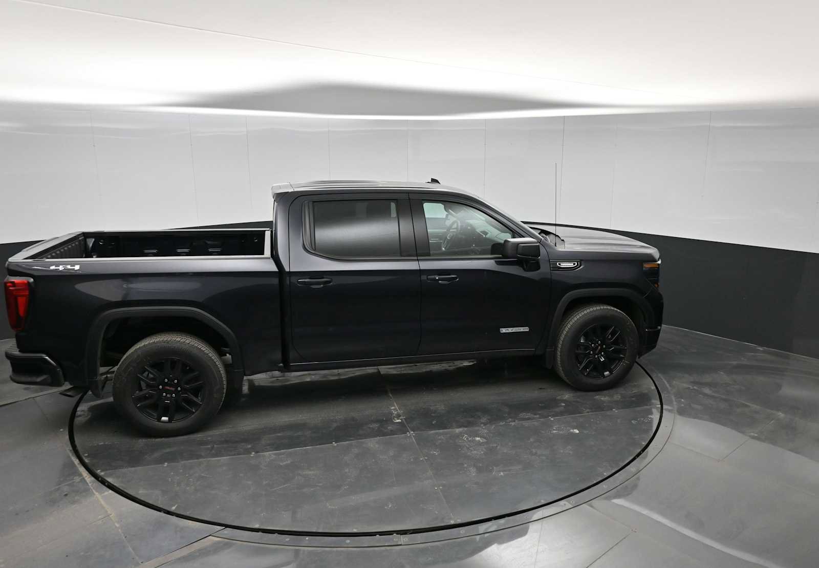 New 2026 GMC Sierra 1500 Elevation image 32