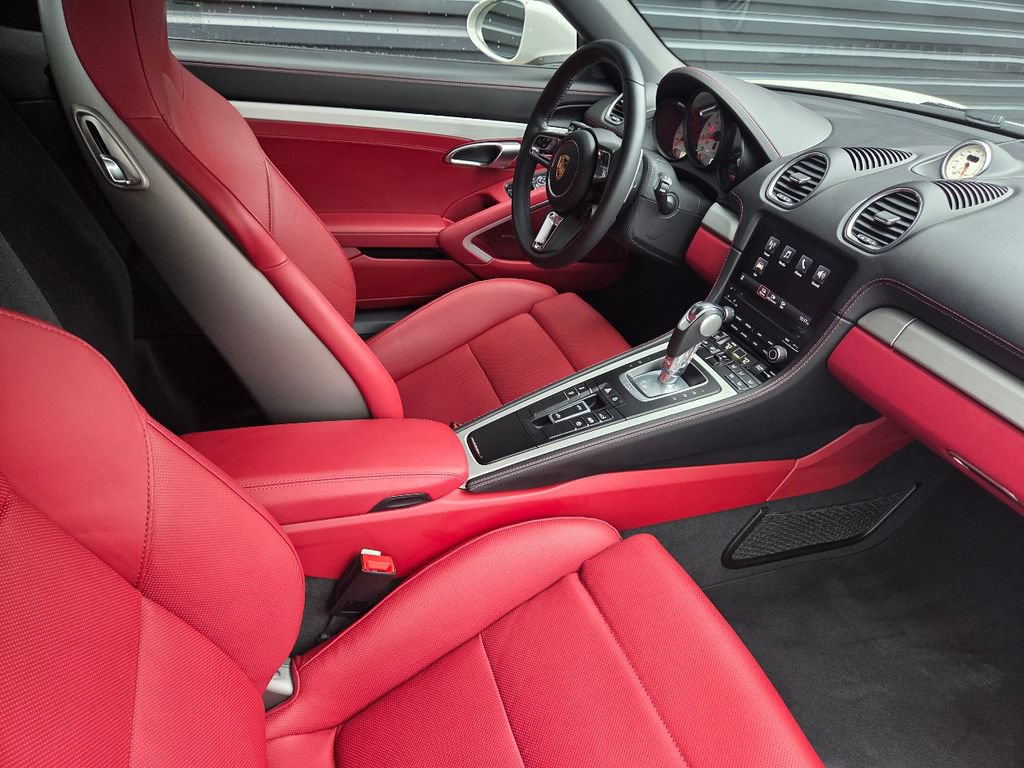 Certified 2024 Porsche 718 Boxster GTS RWD image 16