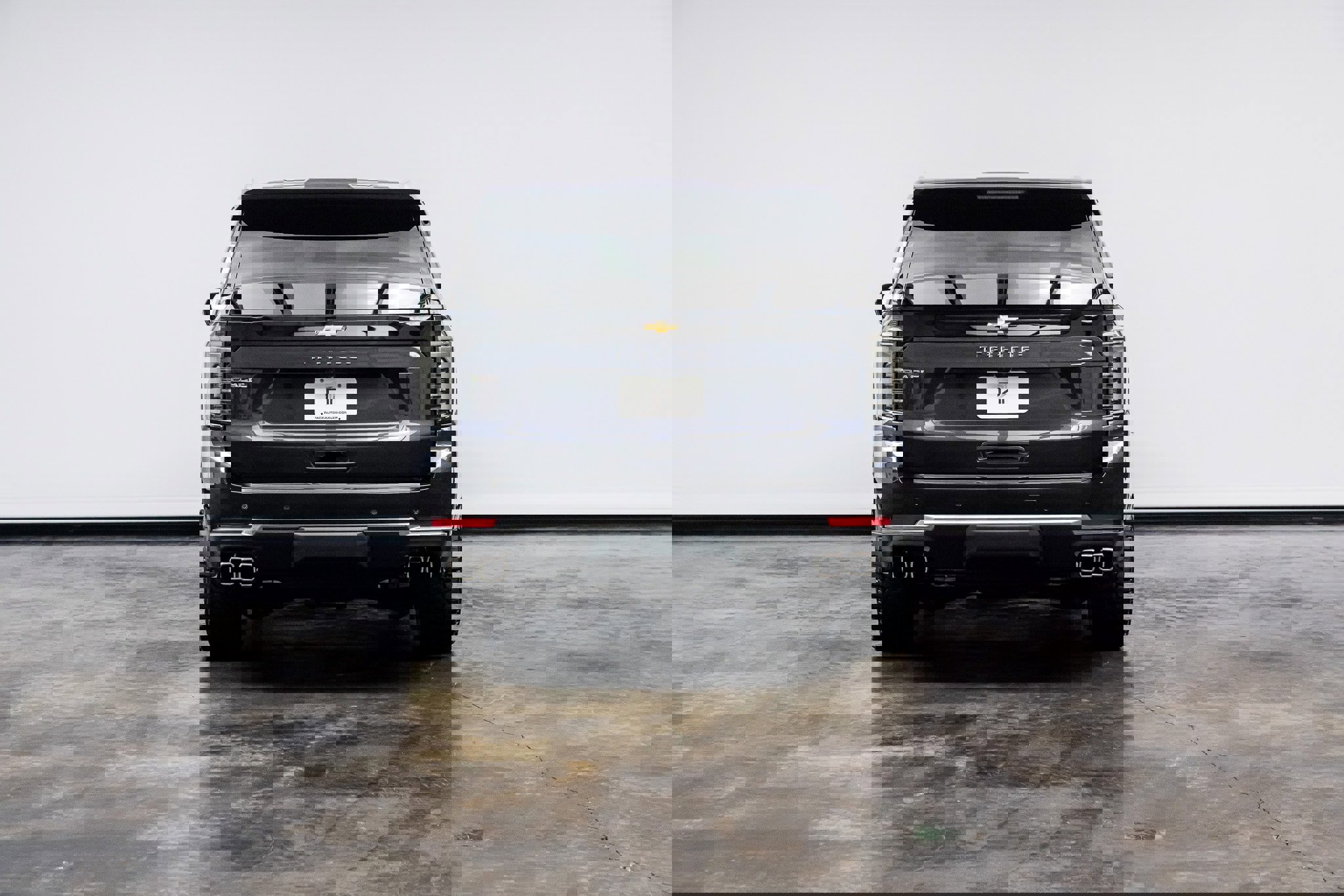 Used 2025 Chevrolet Tahoe High Country image 11