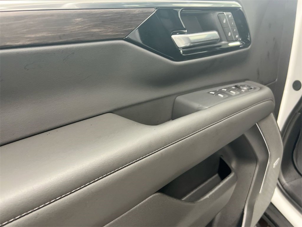 New 2026 Chevrolet Suburban Z71 w/ Z71 Off-Road Package image 22