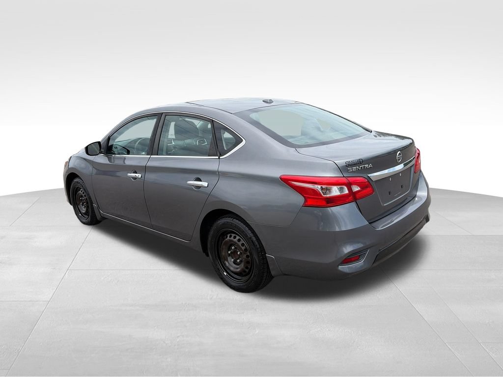 Used 2016 Nissan Sentra SV FWD image 4