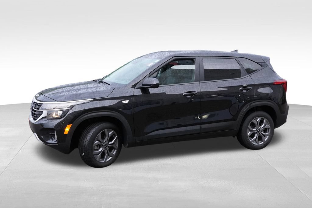 Certified 2024 Kia Seltos LX AWD/4WD image 10
