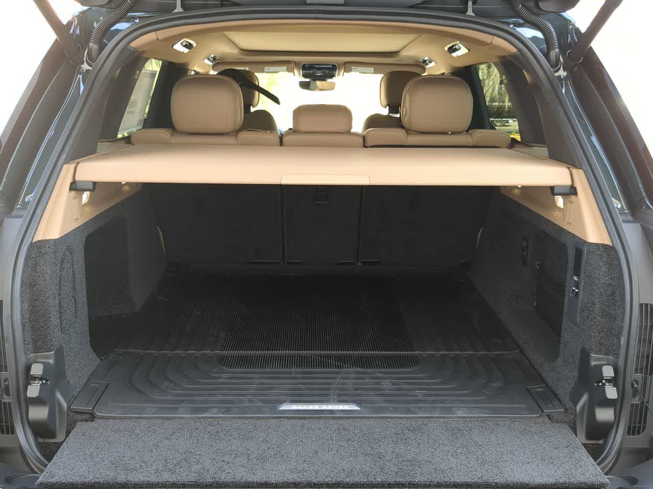 New 2026 Land Rover Range Rover SE AWD/4WD image 38