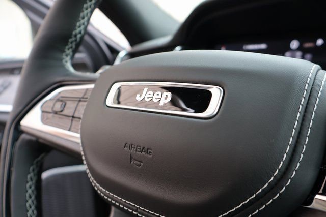 New 2025 Jeep Grand Cherokee Overland w/ Adv Protech Group III image 29