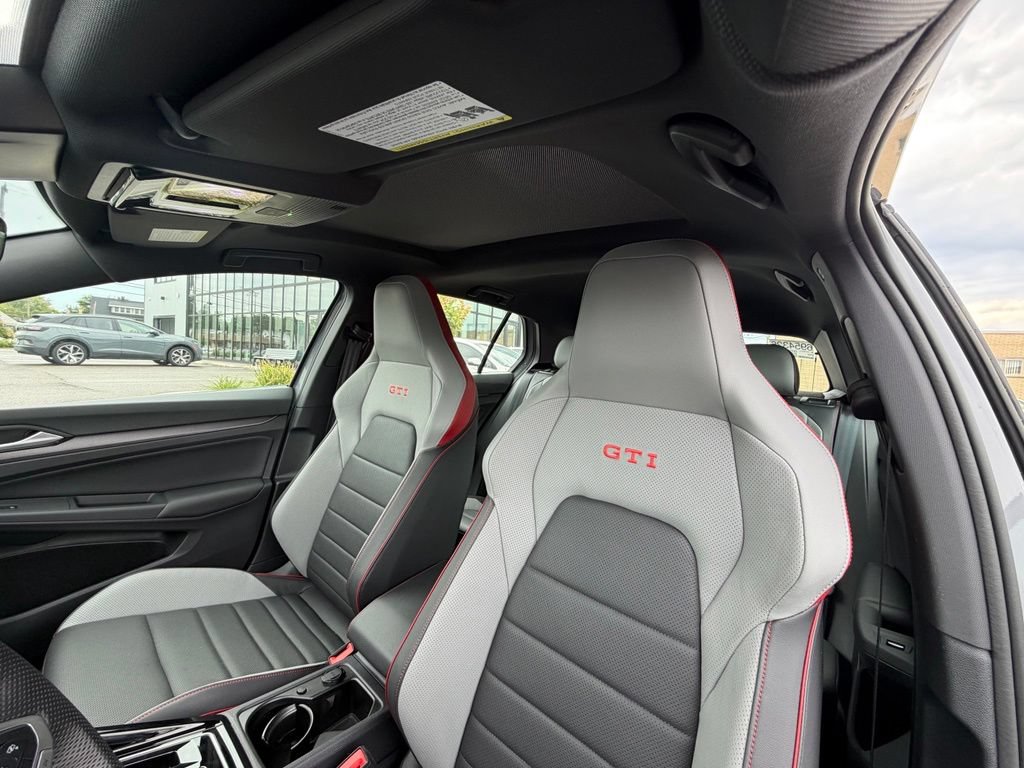 Certified 2025 Volkswagen GTI Autobahn FWD image 9