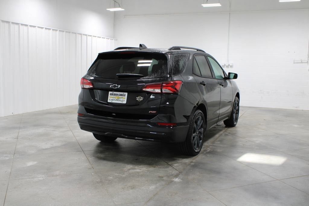 Used 2024 Chevrolet Equinox RS w/ RS Leather Package image 11
