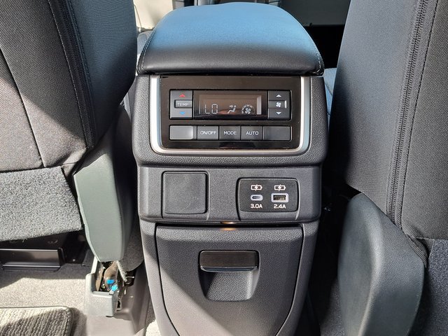 Certified 2025 Subaru Ascent Premium AWD/4WD image 26