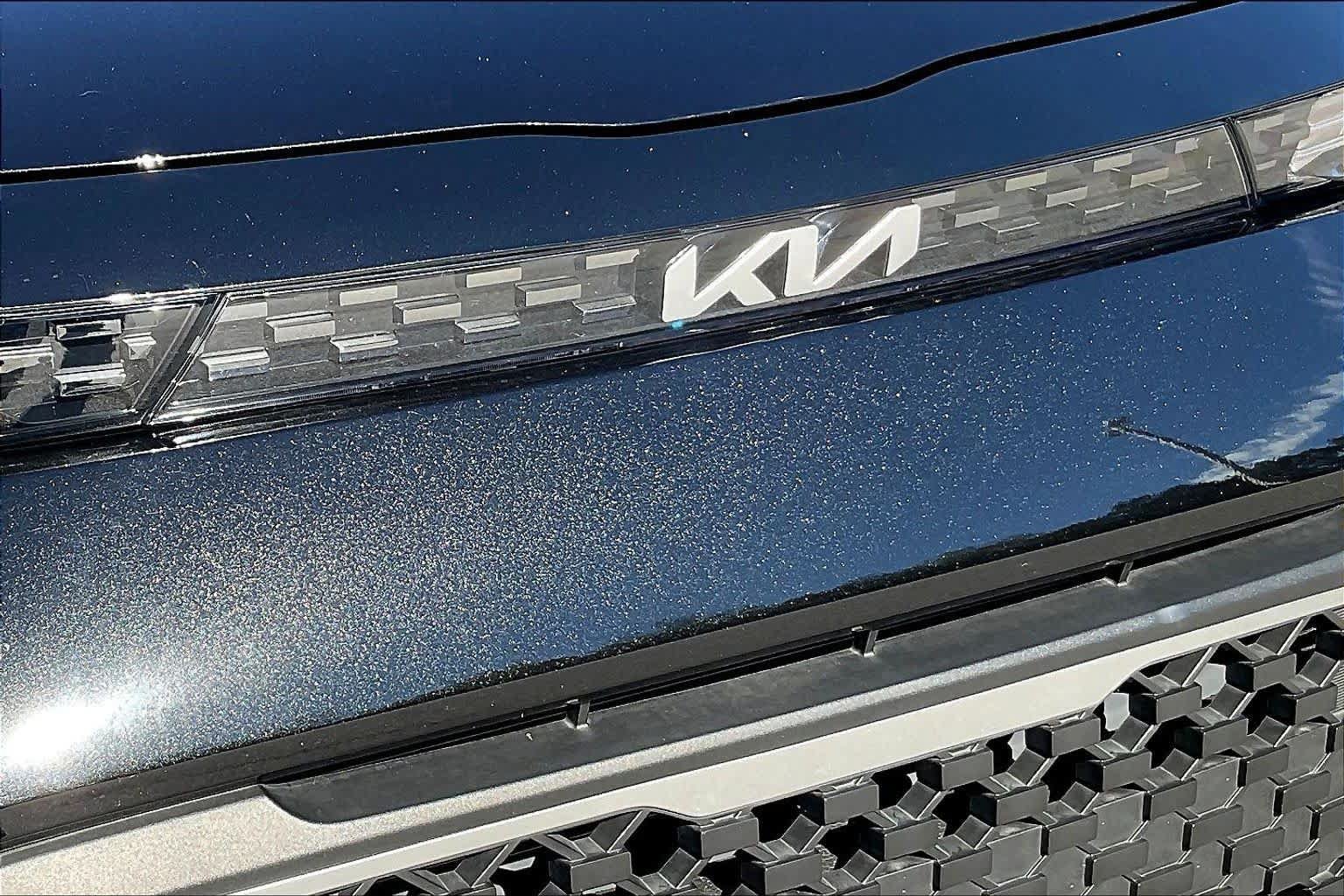 Used 2025 Kia Soul LX FWD image 29