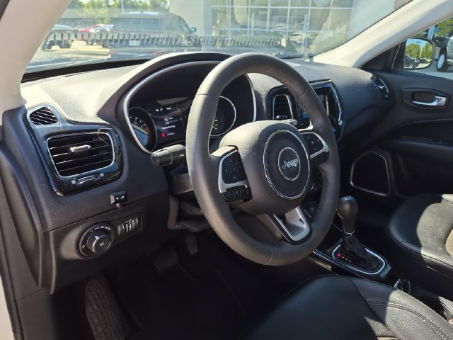 Used 2021 Jeep Compass Latitude FWD image 15