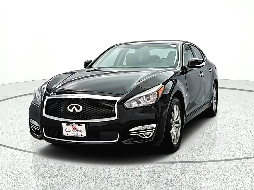 Used 2018 INFINITI Q70 Luxe w/ Proactive Package AWD/4WD image 2