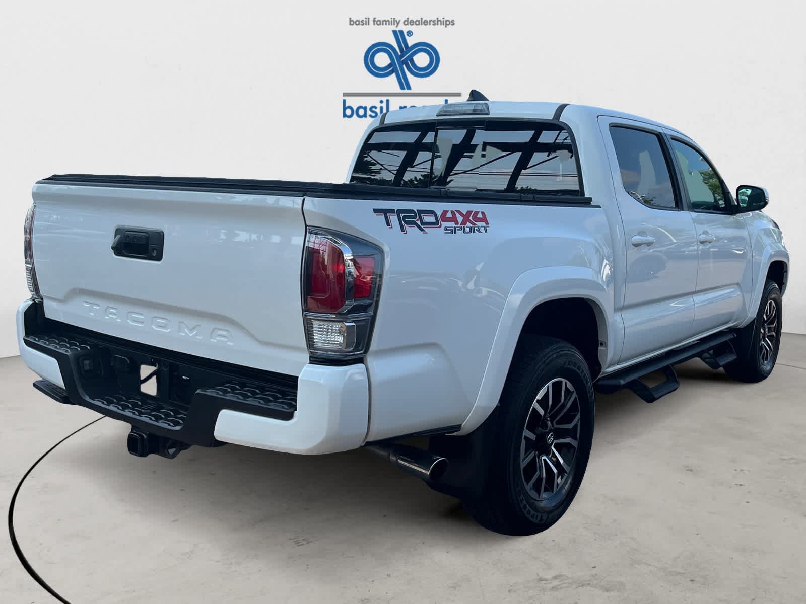 Used 2023 Toyota Tacoma TRD Sport AWD/4WD image 9