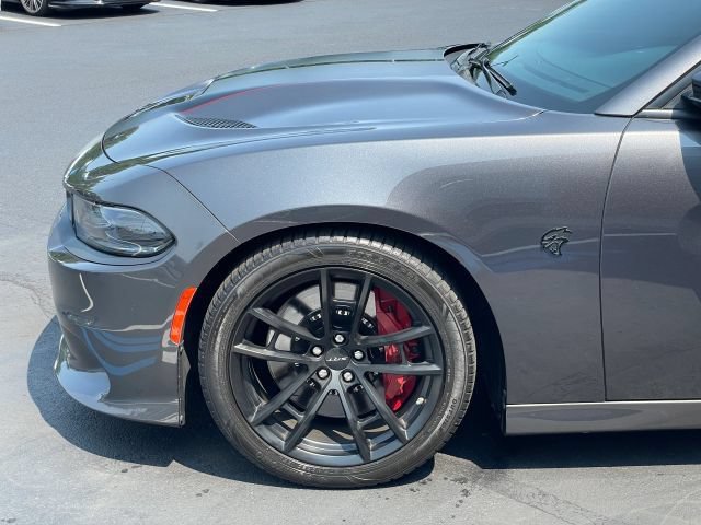 Used 2019 Dodge Charger SRT Hellcat w/ Harman/Kardon Audio Group RWD image 16