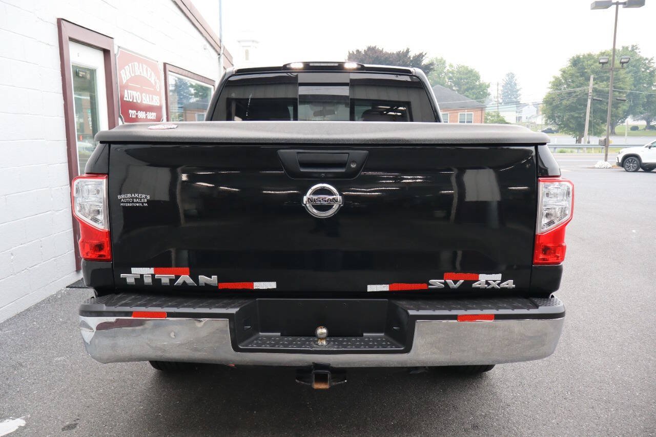 Used 2019 Nissan Titan SV AWD/4WD image 3