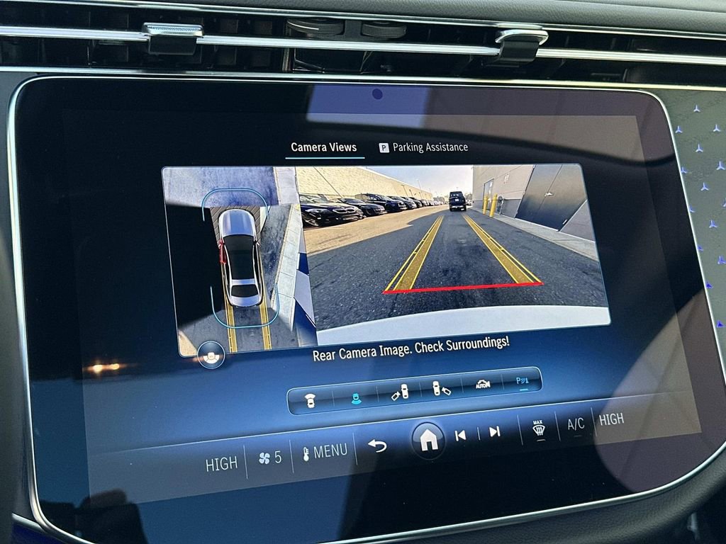 Used 2025 Mercedes-Benz E 350 4MATIC Sedan image 12