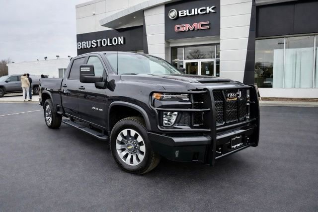 Used 2024 Chevrolet Silverado 2500 Custom w/ Custom Convenience Package image 2