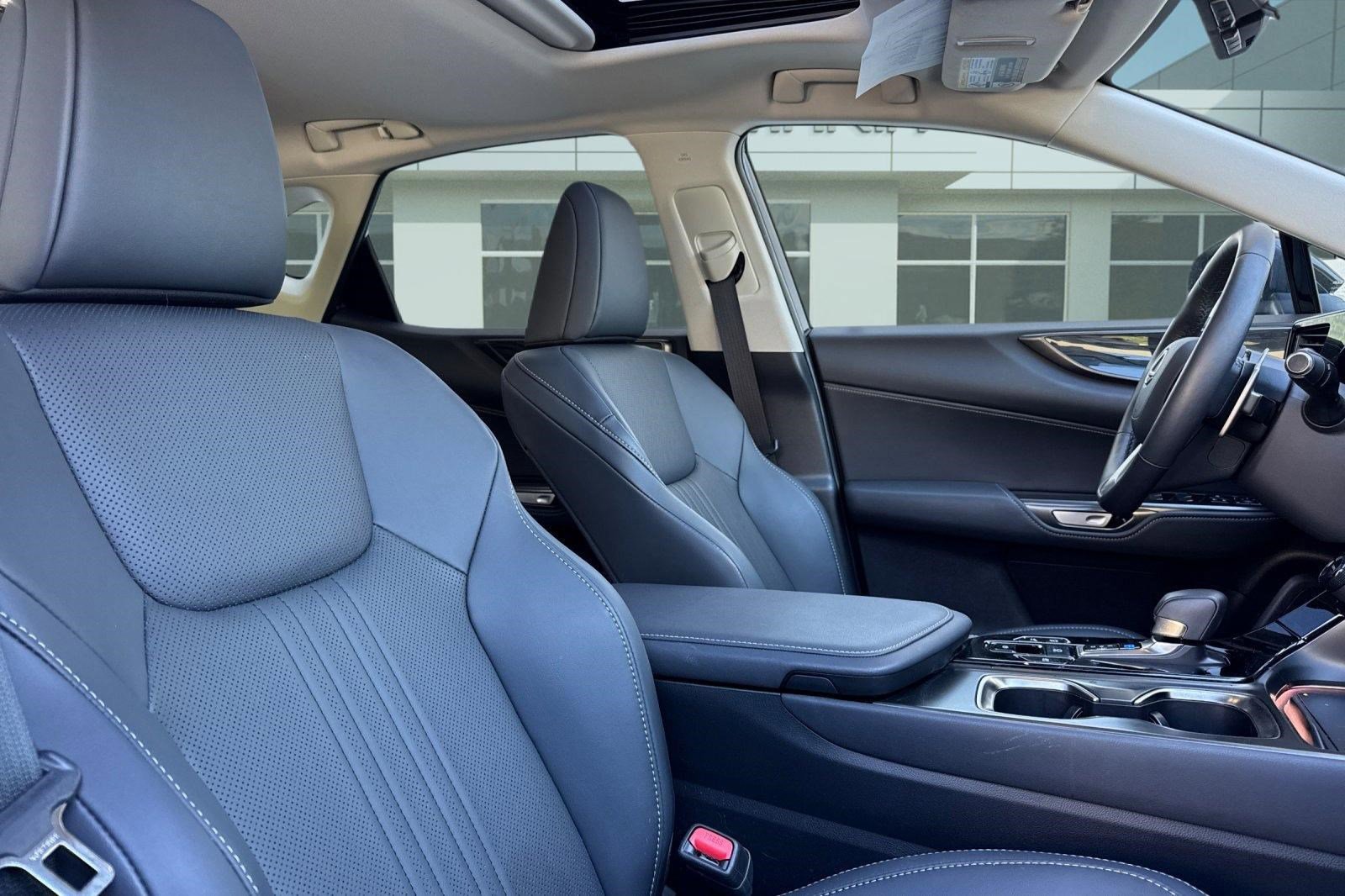 Used 2025 Lexus NX 350h AWD w/ Cold Area Package image 32