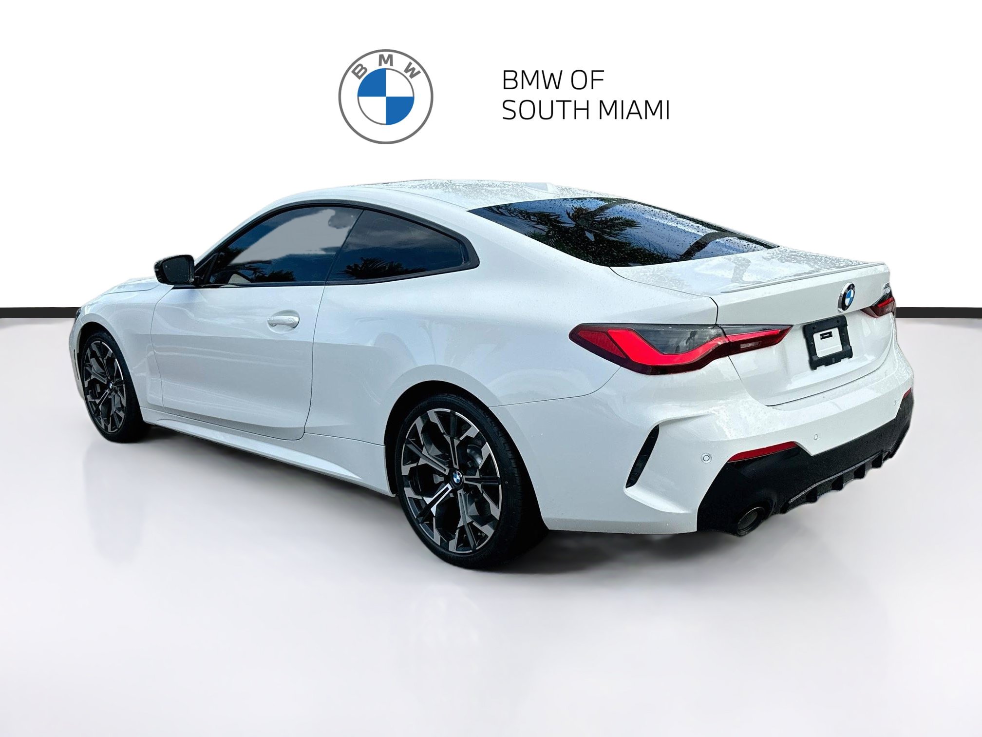 Certified 2025 BMW 430i Coupe w/ M Sport Package RWD image 5