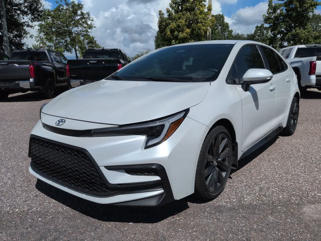 Certified 2026 Toyota Corolla SE FWD image 2