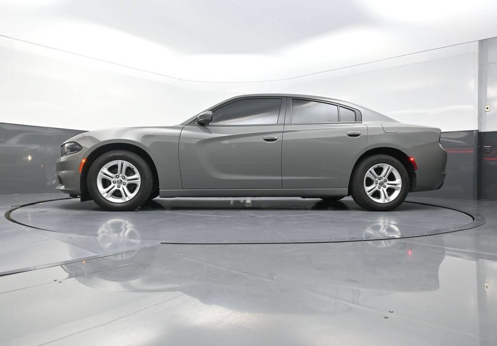 Used 2019 Dodge Charger SXT RWD image 26