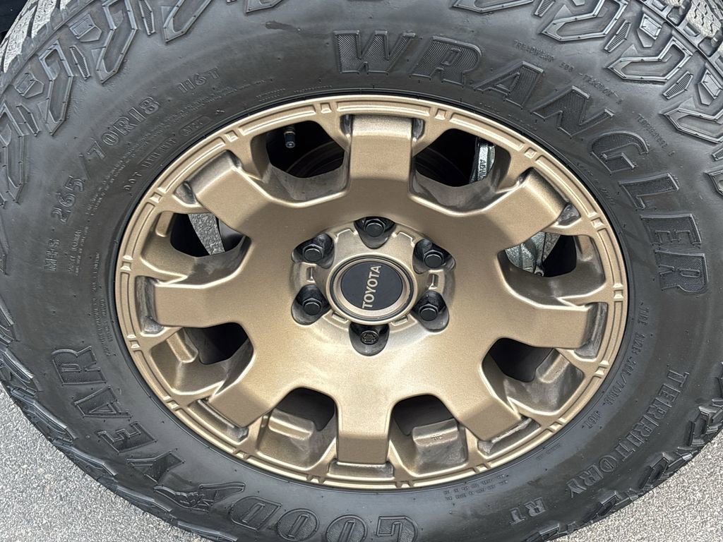 Used 2024 Toyota Tacoma Trailhunter image 33