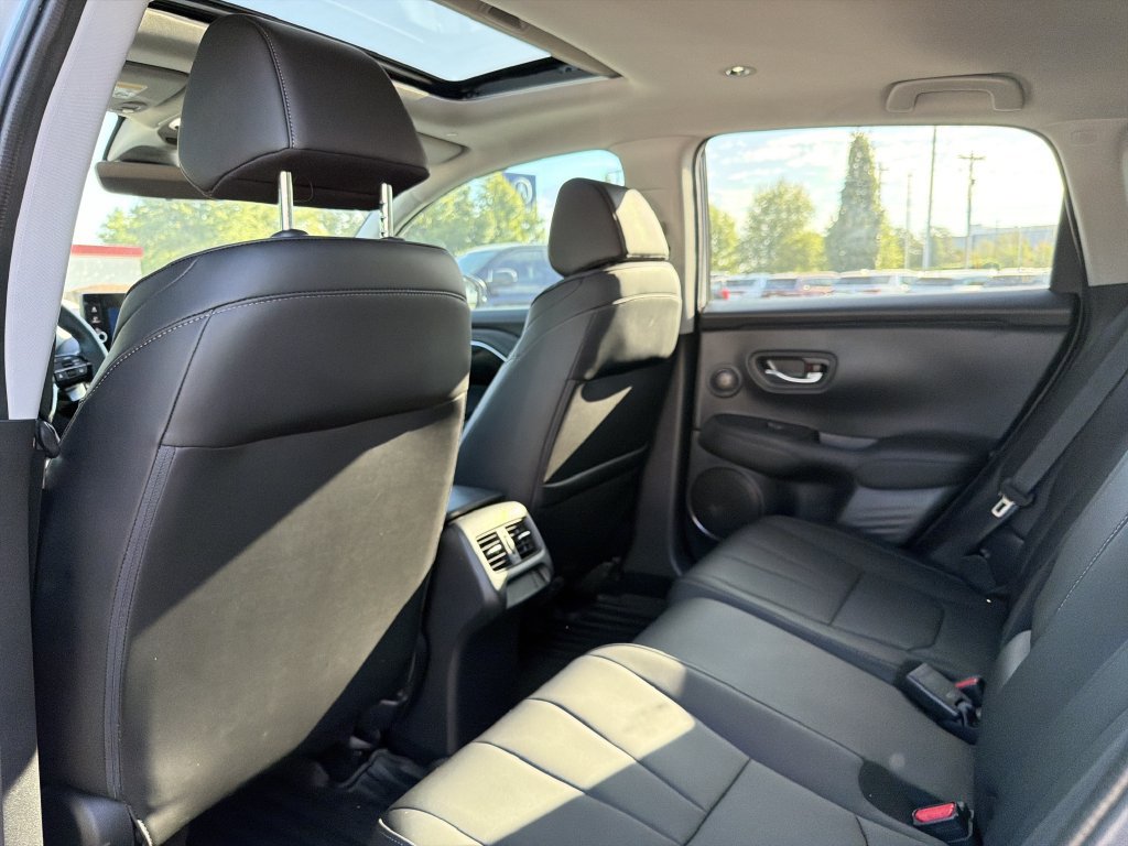 Certified 2025 Acura ADX FWD image 12