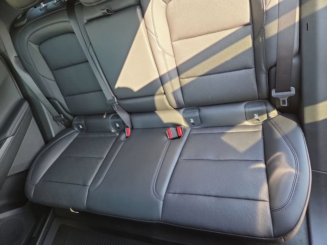 New 2026 Chevrolet Equinox LT w/ Convenience Package II FWD image 24