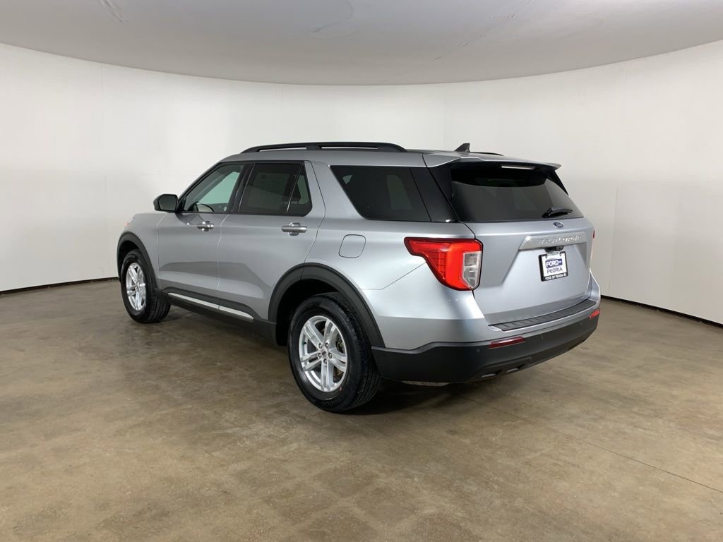 Used 2022 Ford Explorer XLT image 16