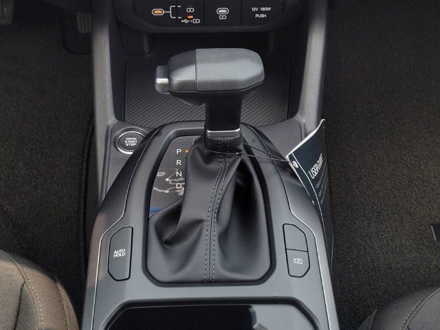 New 2026 Kia K4 FWD image 17