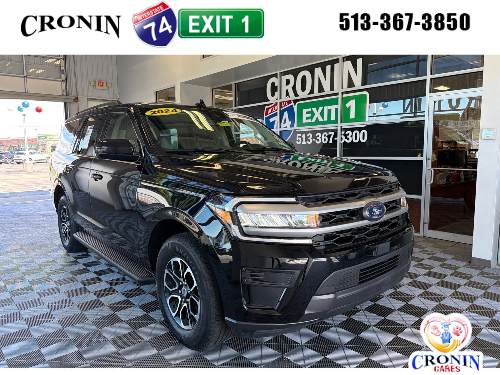 Used 2024 Ford Expedition XLT AWD/4WD image 1