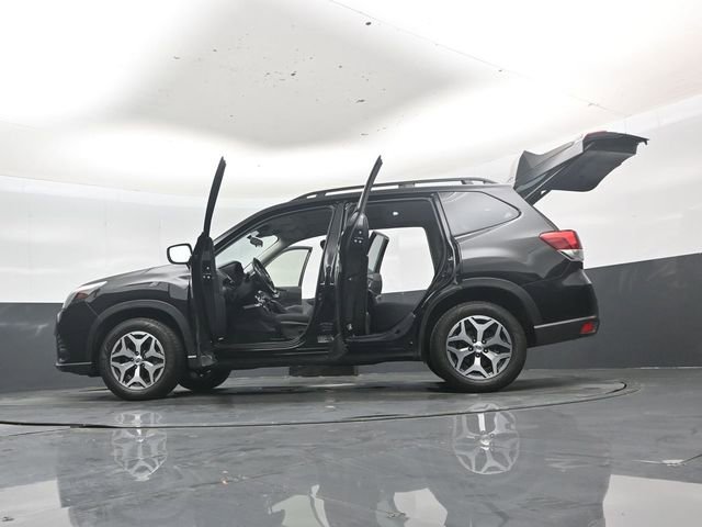 Used 2023 Subaru Forester Premium image 52