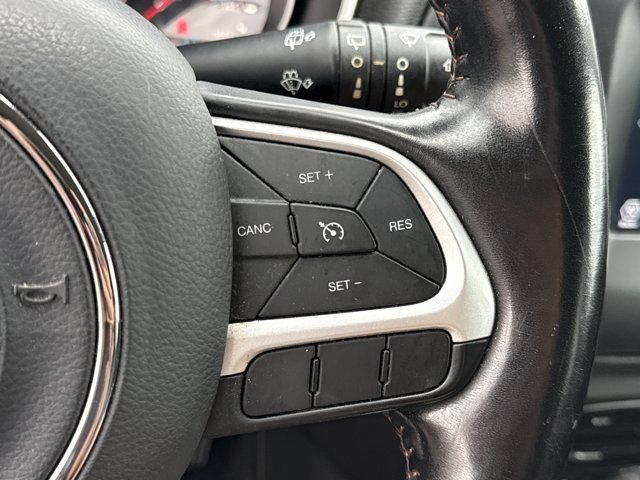Used 2020 Jeep Compass Latitude w/ Cold Weather Group AWD/4WD image 22