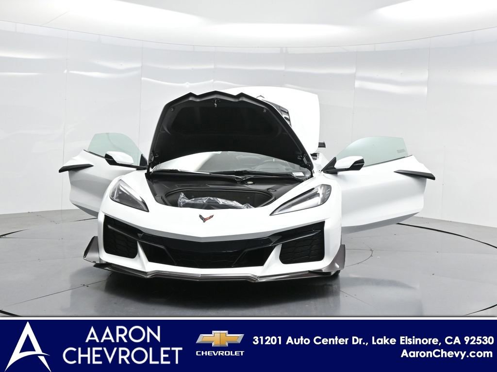 New 2025 Chevrolet Corvette Z06 w/ Z07 Performance Package image 28