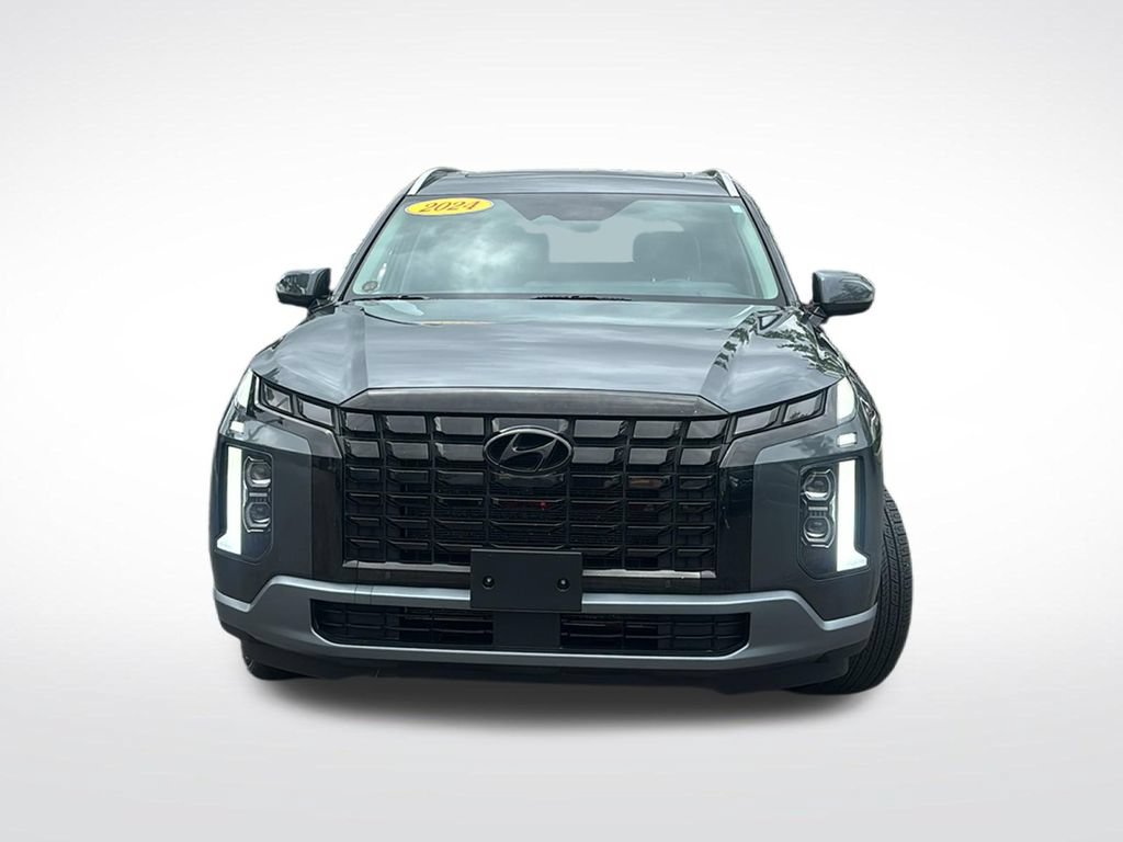 Used 2024 Hyundai Palisade Limited AWD/4WD image 2