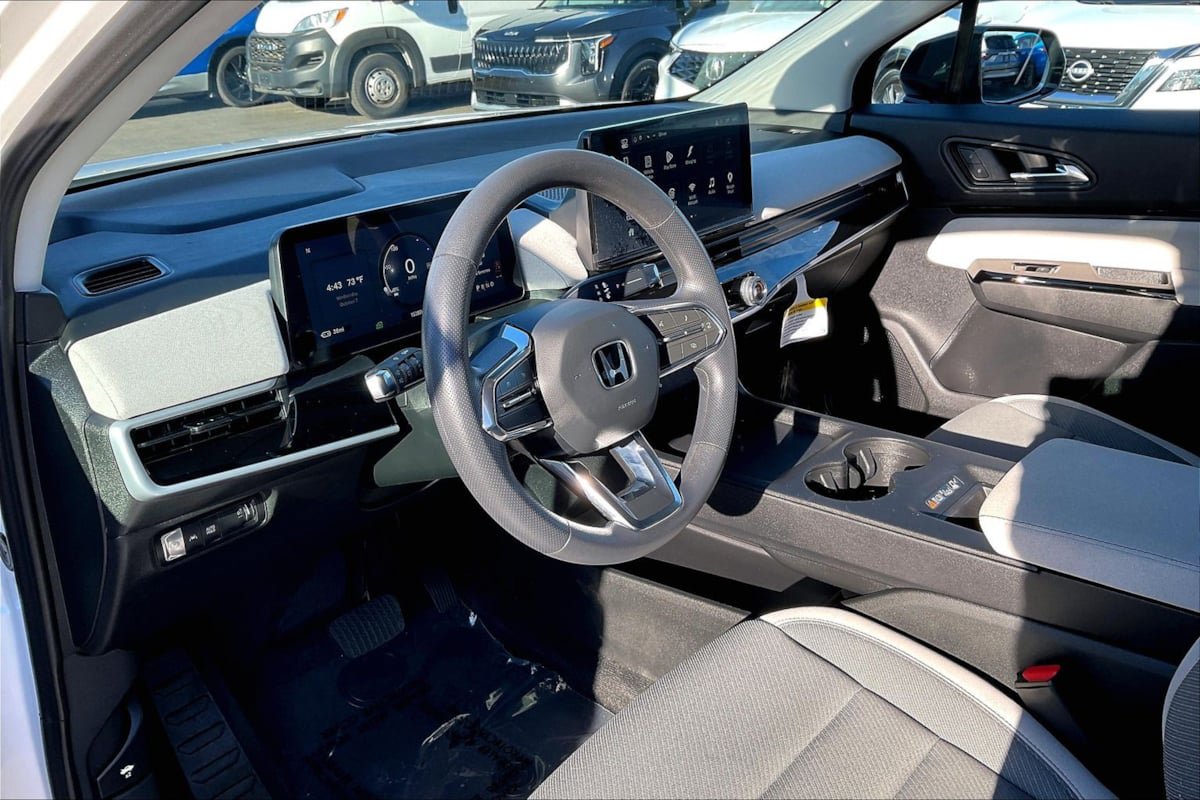 Used 2024 Honda Prologue EX image 12