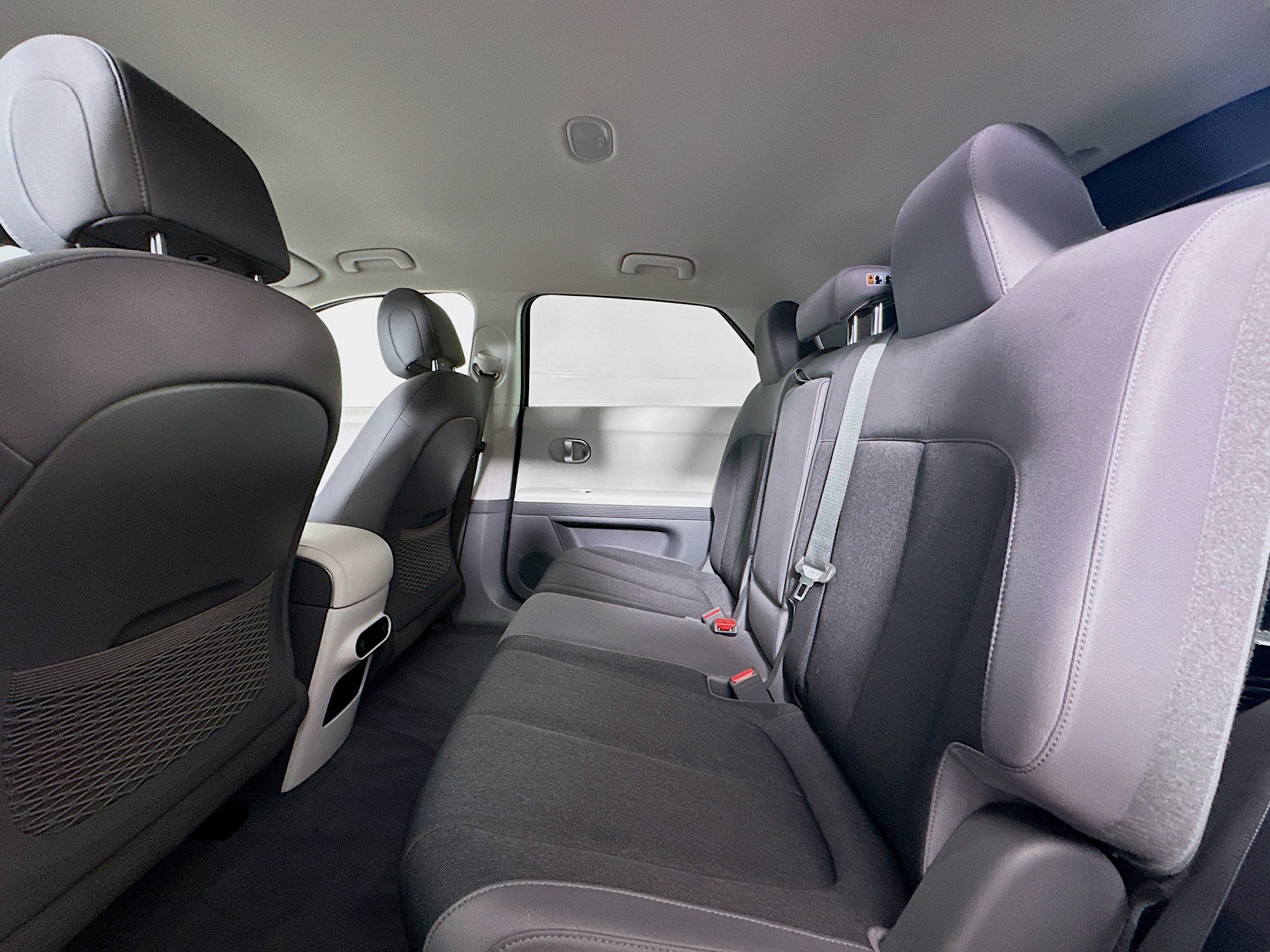 Used 2023 Hyundai Ioniq 5 SE w/ Cargo Package image 27