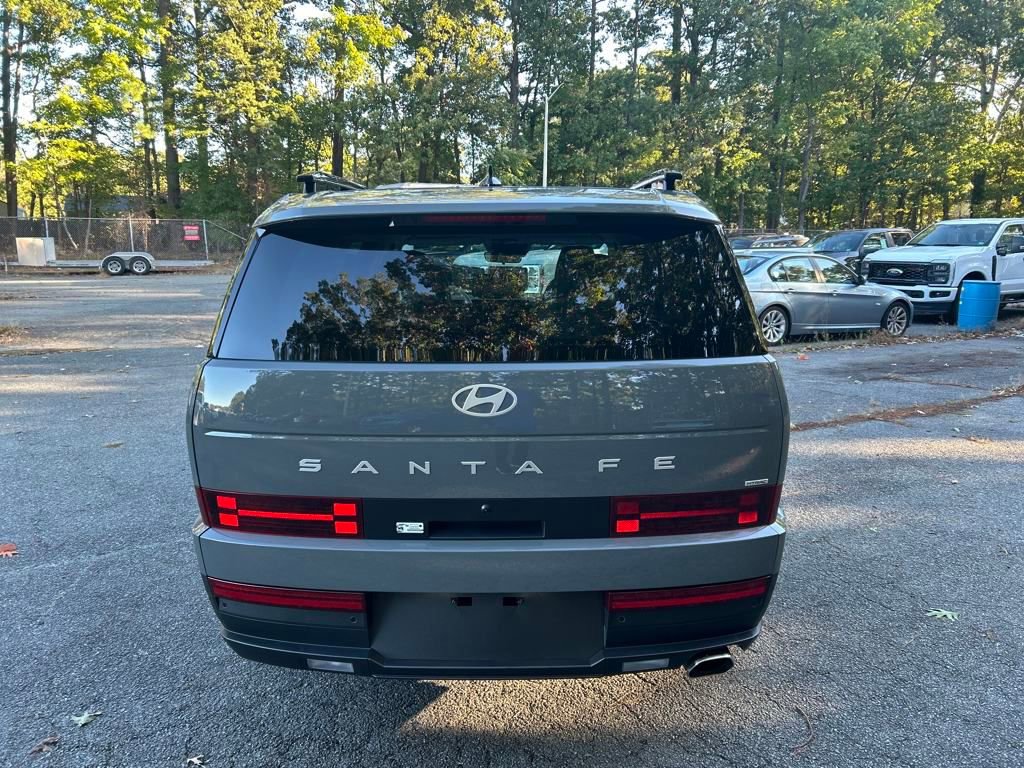 Used 2025 Hyundai Santa Fe SEL image 4