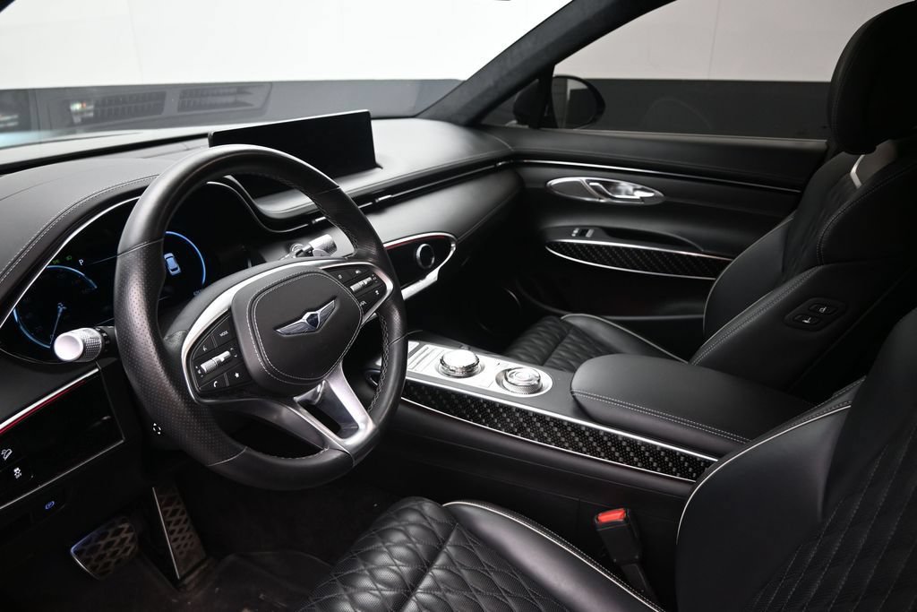Used 2023 Genesis GV70 3.5T Sport w/ Sport Prestige Package AWD/4WD image 19