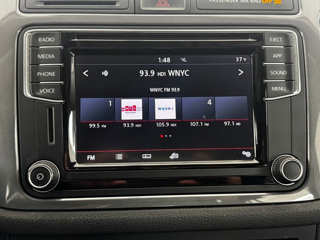 Used 2017 Volkswagen Tiguan S image 18