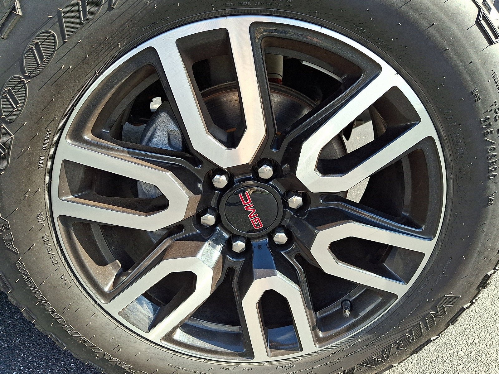 Used 2024 GMC Sierra 1500 AT4 w/ Technology Package AWD/4WD image 8