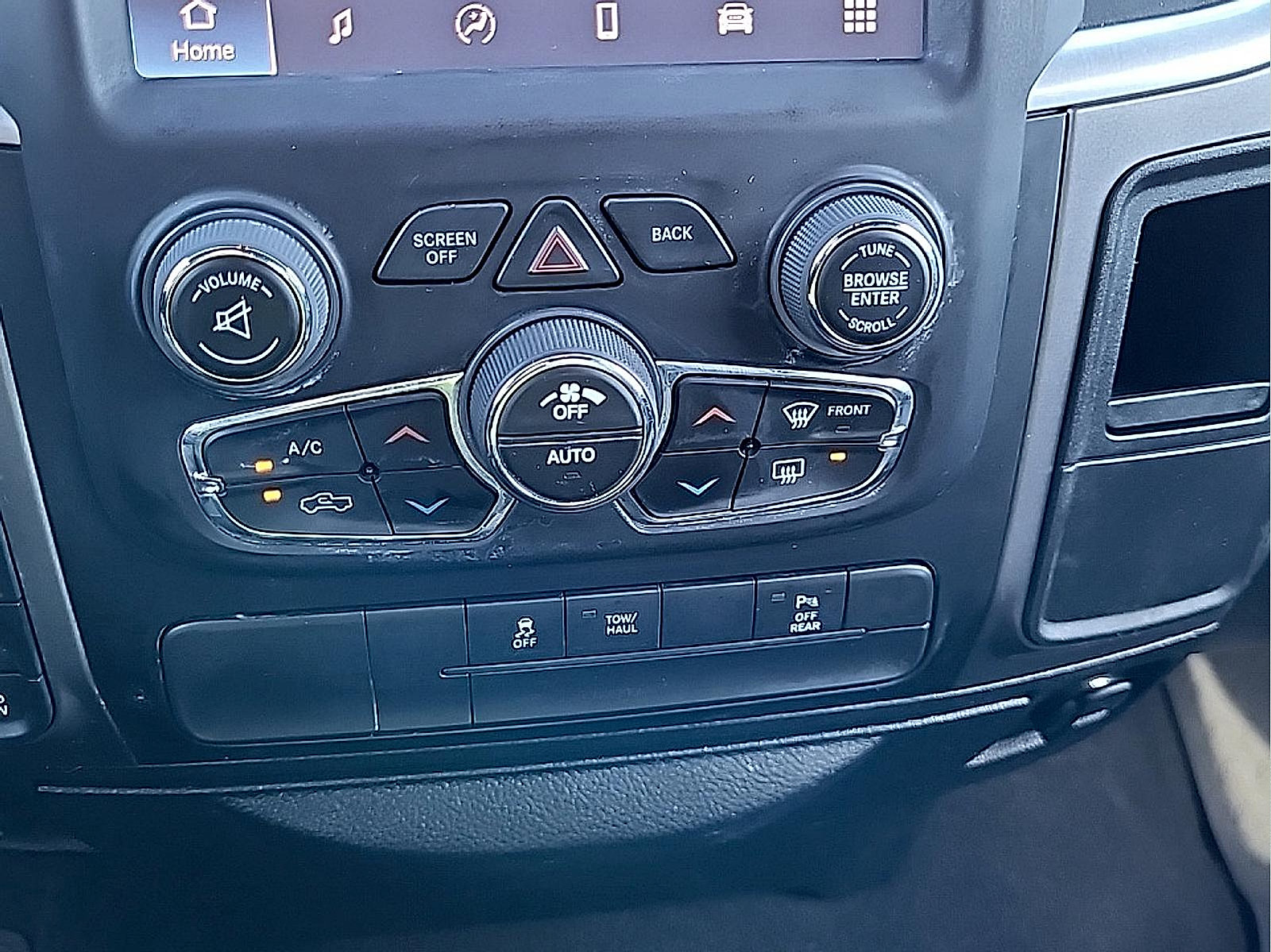 Used 2022 RAM 1500 Warlock AWD/4WD image 23